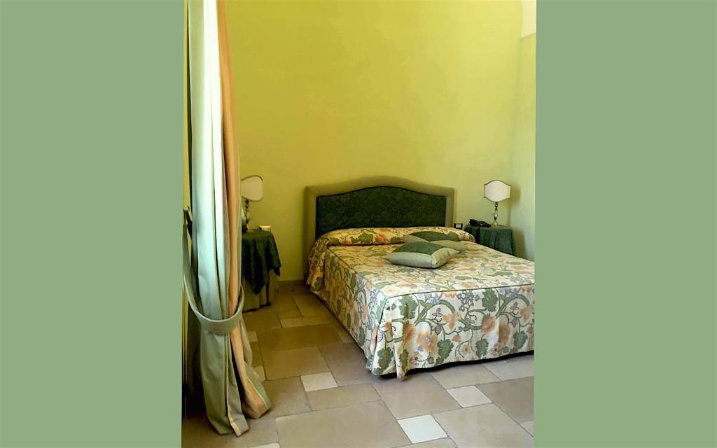 Hotel Saraceno Al Faro Taranto Exteriér fotografie